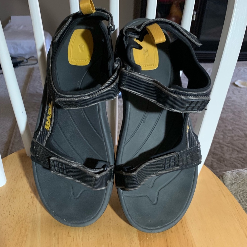 Men’s Teva sandals